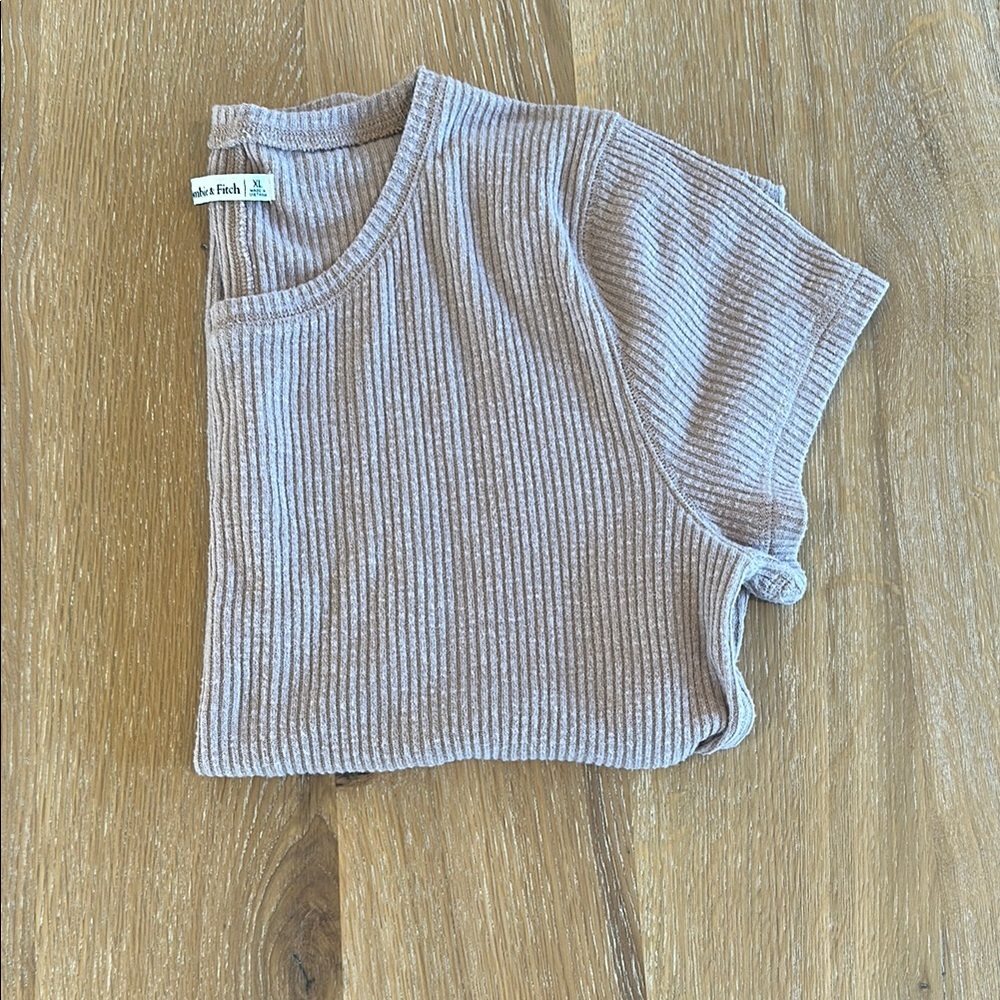 A&F Ribbed Top - Picture 1 of 6